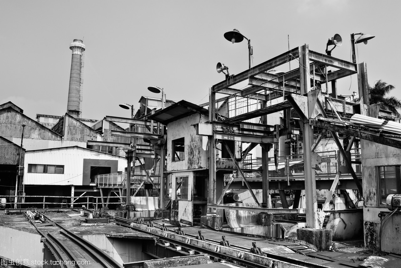 白,白天,白晝,空地,白色,空間,結(jié)構(gòu),精力,熨斗,背景,能源,能量,生產(chǎn),裝備,電熨斗,環(huán)保,視覺,視線,視圖,環(huán)境,遺棄,金屬,設(shè)備,鐵,陳舊,風(fēng)光,風(fēng)景,黑,黑色,制造,力量,功率,制造業(yè),產(chǎn)業(yè),不潔,勞動(dòng),力度,古老,外觀,外界,外部,場(chǎng)景,外面,天空,天,大,大樓,屋外,工廠,宇宙,室外,工業(yè),工作,建筑,巨大,龐大,廢墟,開工,建設(shè),建筑物,強(qiáng)權(quán),拋棄,戶外,打工,放棄,弄臟,景色,機(jī)器,構(gòu)造,權(quán)力,毀滅,活力,沙漠,煙囪,煙窗,臟,蒸汽熨斗,荒涼,行業(yè),衰老